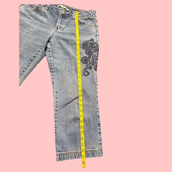 Y2K Tommy Hilfiger embroidered Capris - Picture 5 of 8